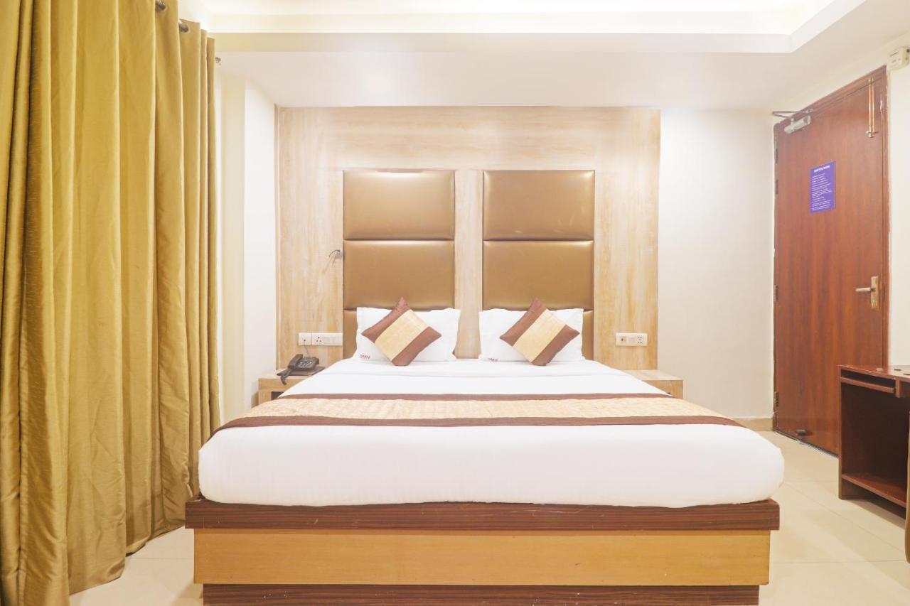 Hotel Sizzling Starr Neu-Delhi Exterior foto