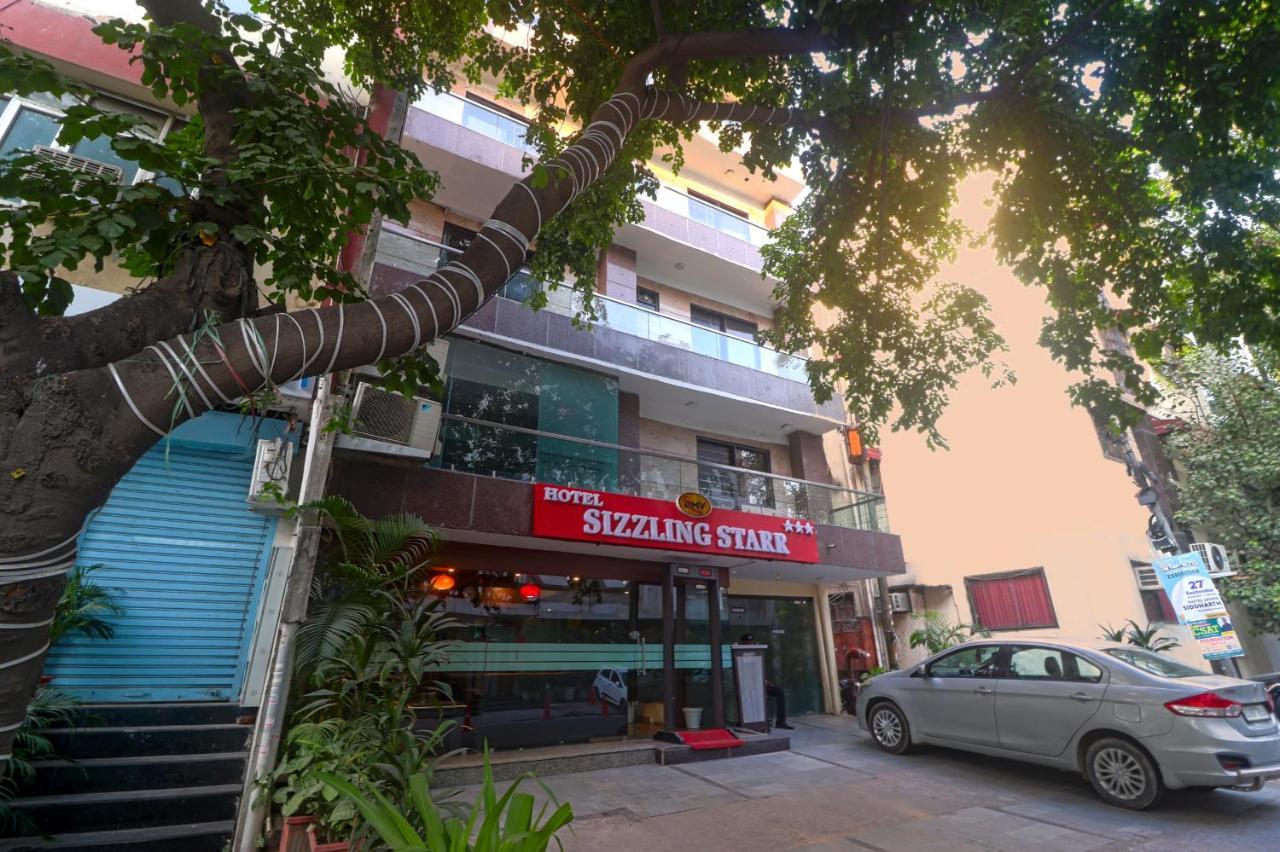 Hotel Sizzling Starr Neu-Delhi Exterior foto