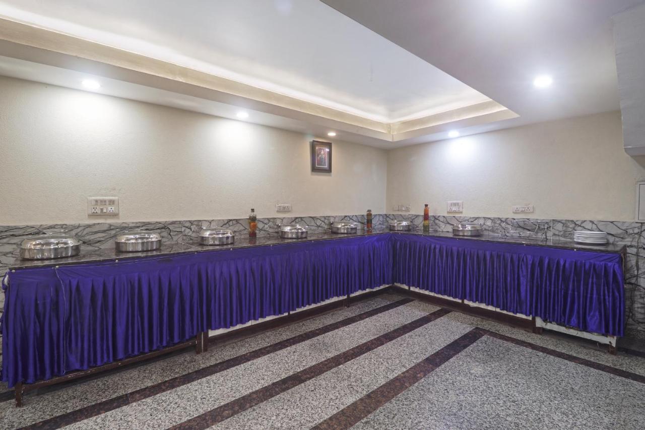 Hotel Sizzling Starr Neu-Delhi Exterior foto
