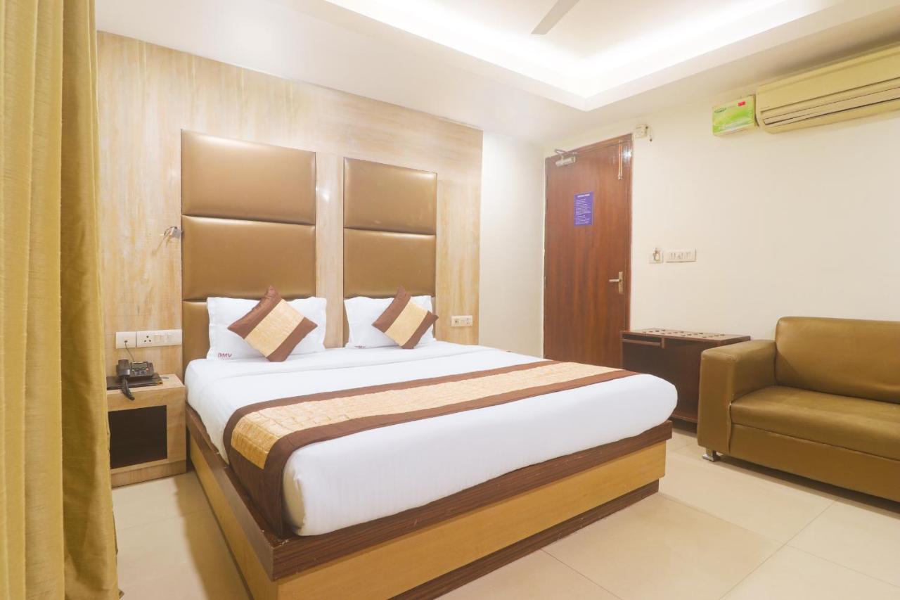 Hotel Sizzling Starr Neu-Delhi Exterior foto