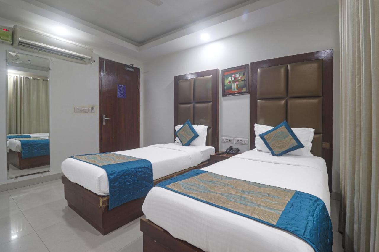 Hotel Sizzling Starr Neu-Delhi Exterior foto