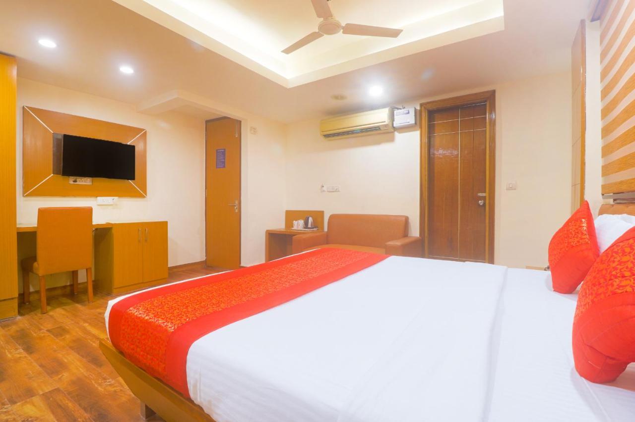 Hotel Sizzling Starr Neu-Delhi Exterior foto